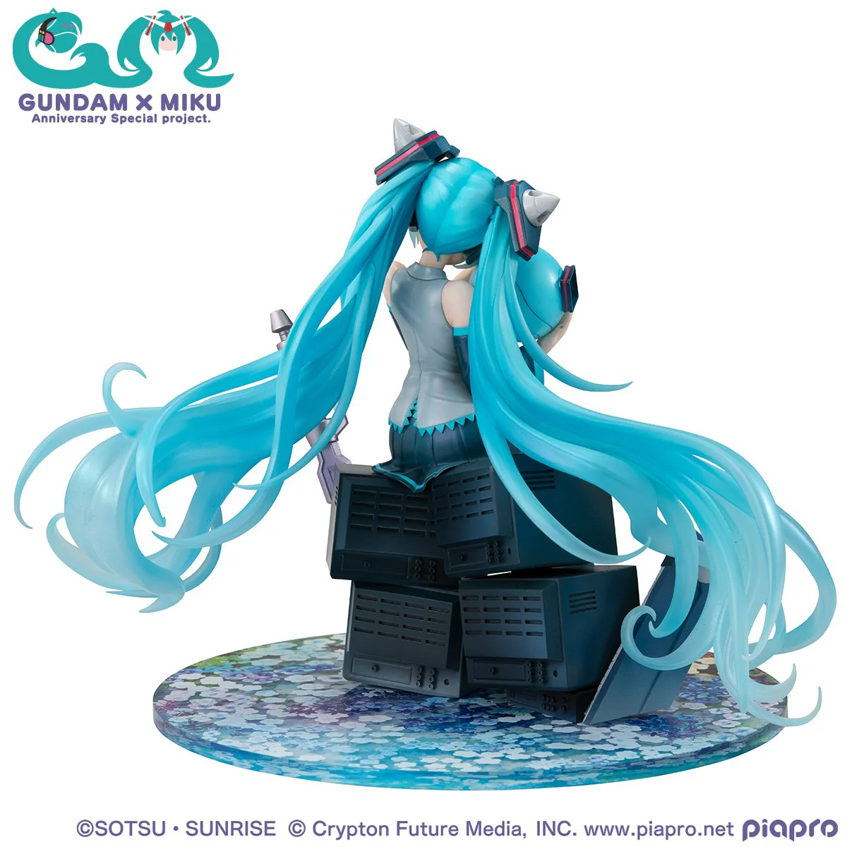 Lucrea: Gundam 45th Anniversary x Hatsune Miku - Hatsune Miku x 00 Gundam - Image 5