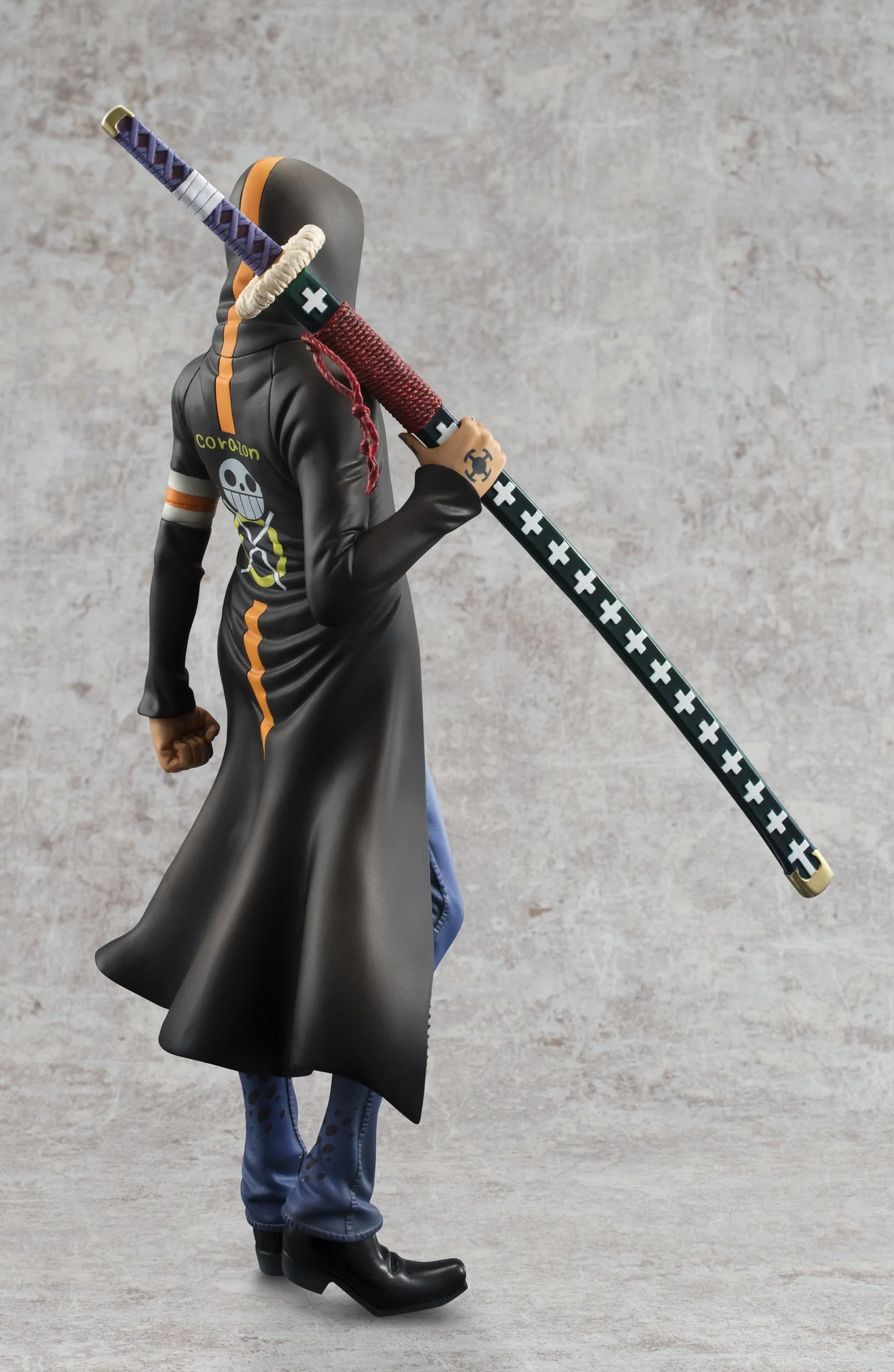 ONE PIECE “Sailing Again” Trafalgar Law Ver. 2 (encore resale) - Image 11