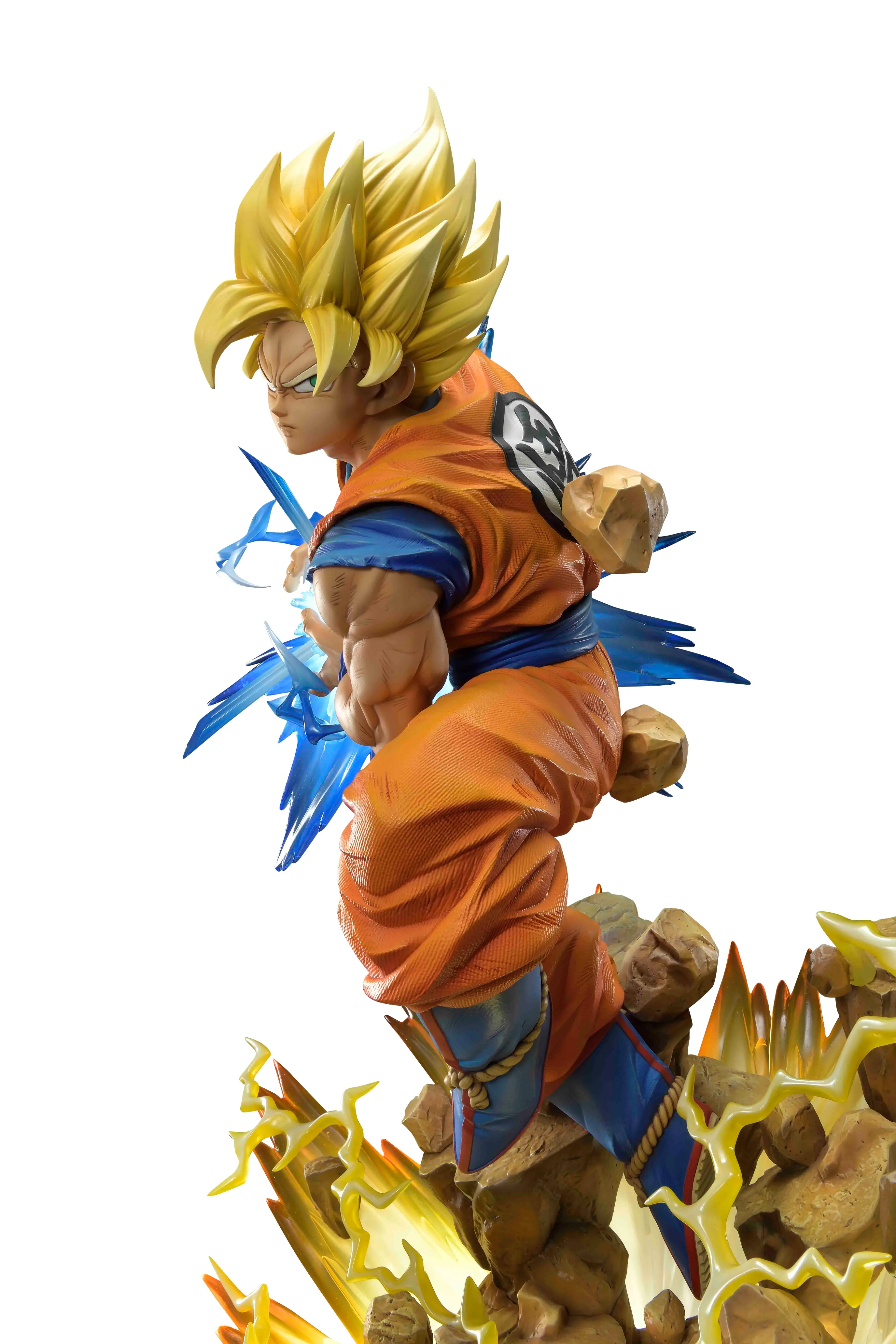 Prime 1 Studio x MegaHouse Mega Premium Collectible: Dragon Ball Z - Son Goku (Super Saiyan) - Image 3