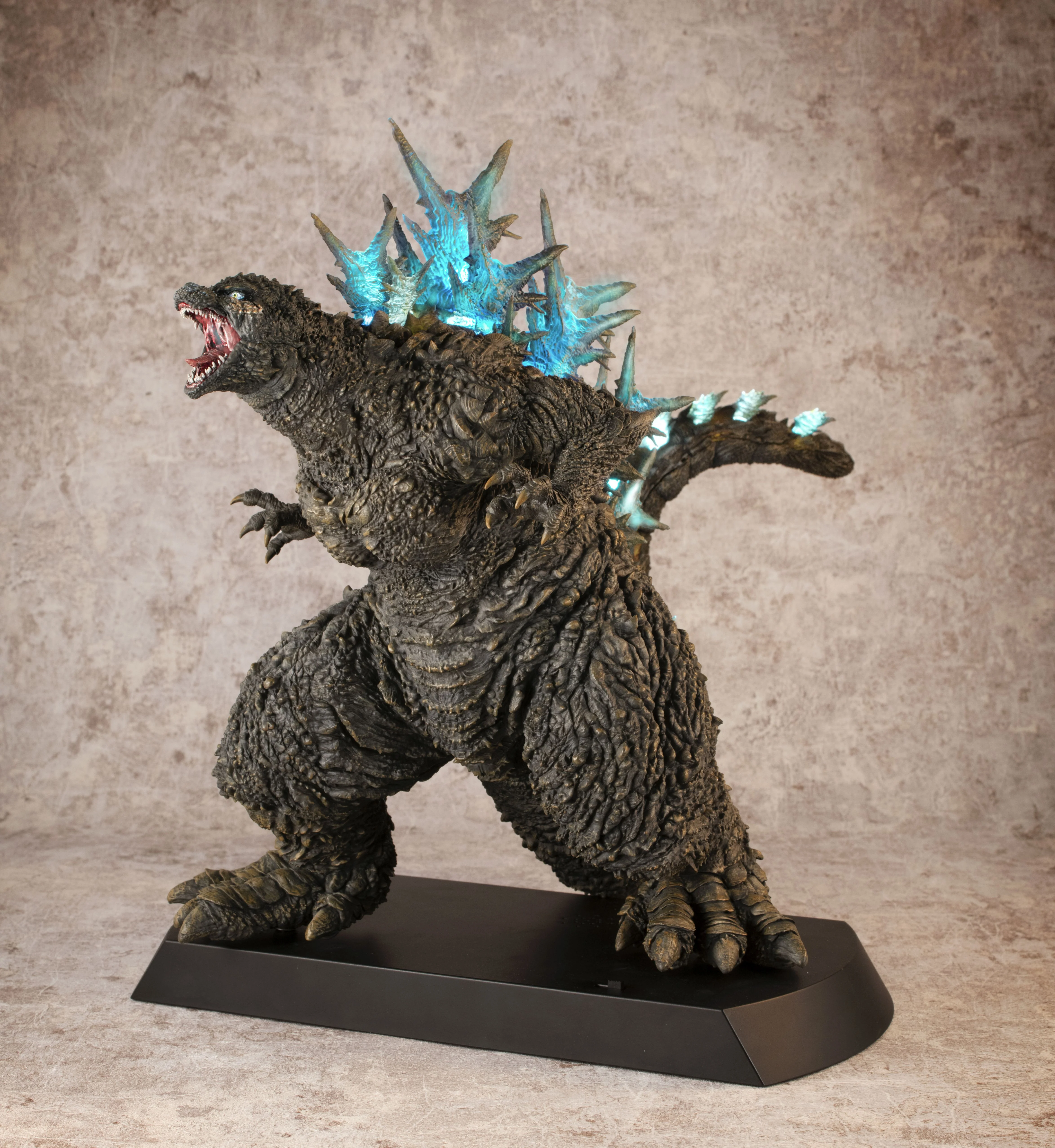 UA Monsters: GODZILLA (2023) - Image Color of Attacking Ginza Ver. (with LED & Sound) - Image 6